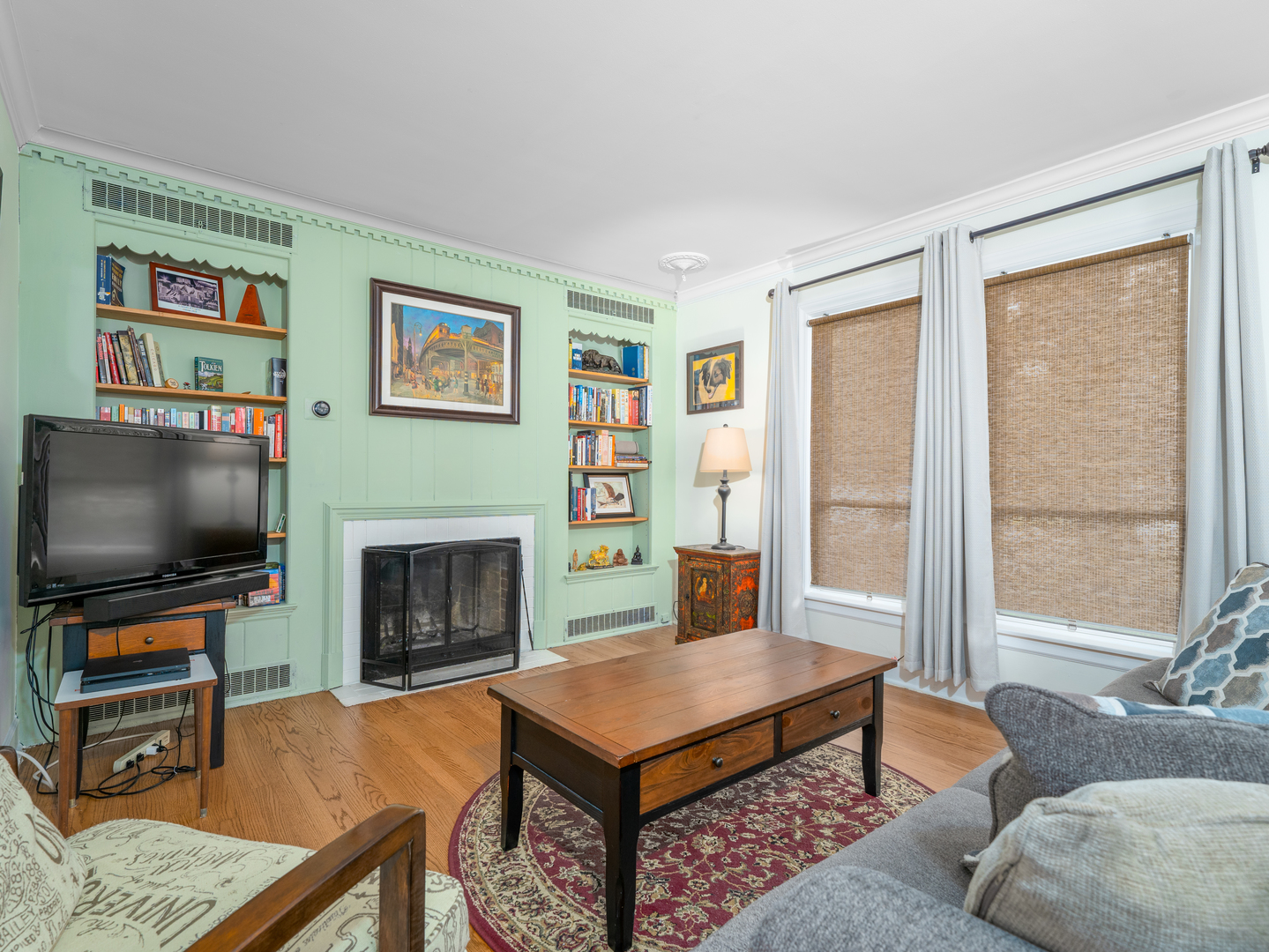 1821 N 74th Avenue, Elmwood Park, IL 60707