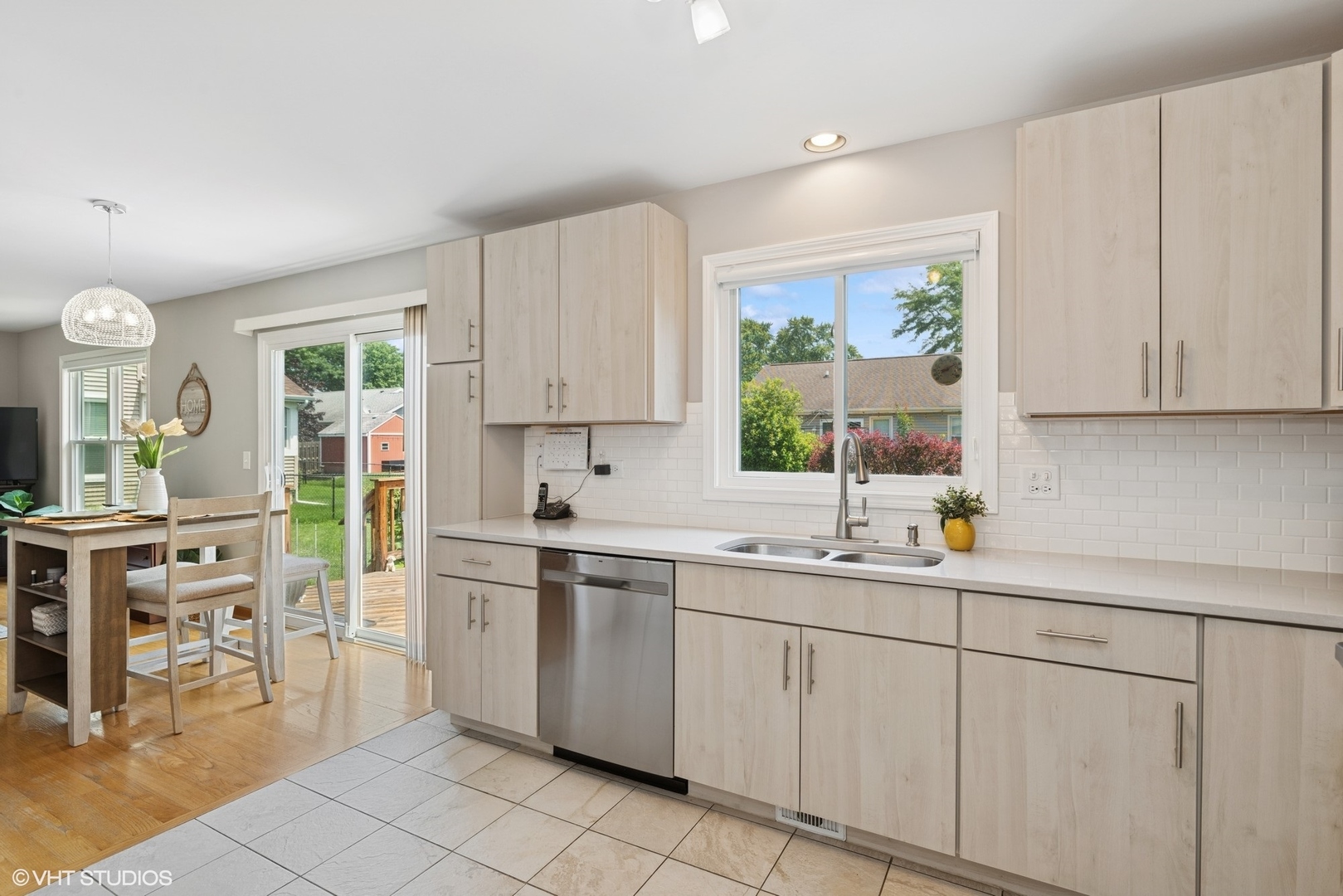 508 Indian Ridge Trail, Wauconda, IL 60084
