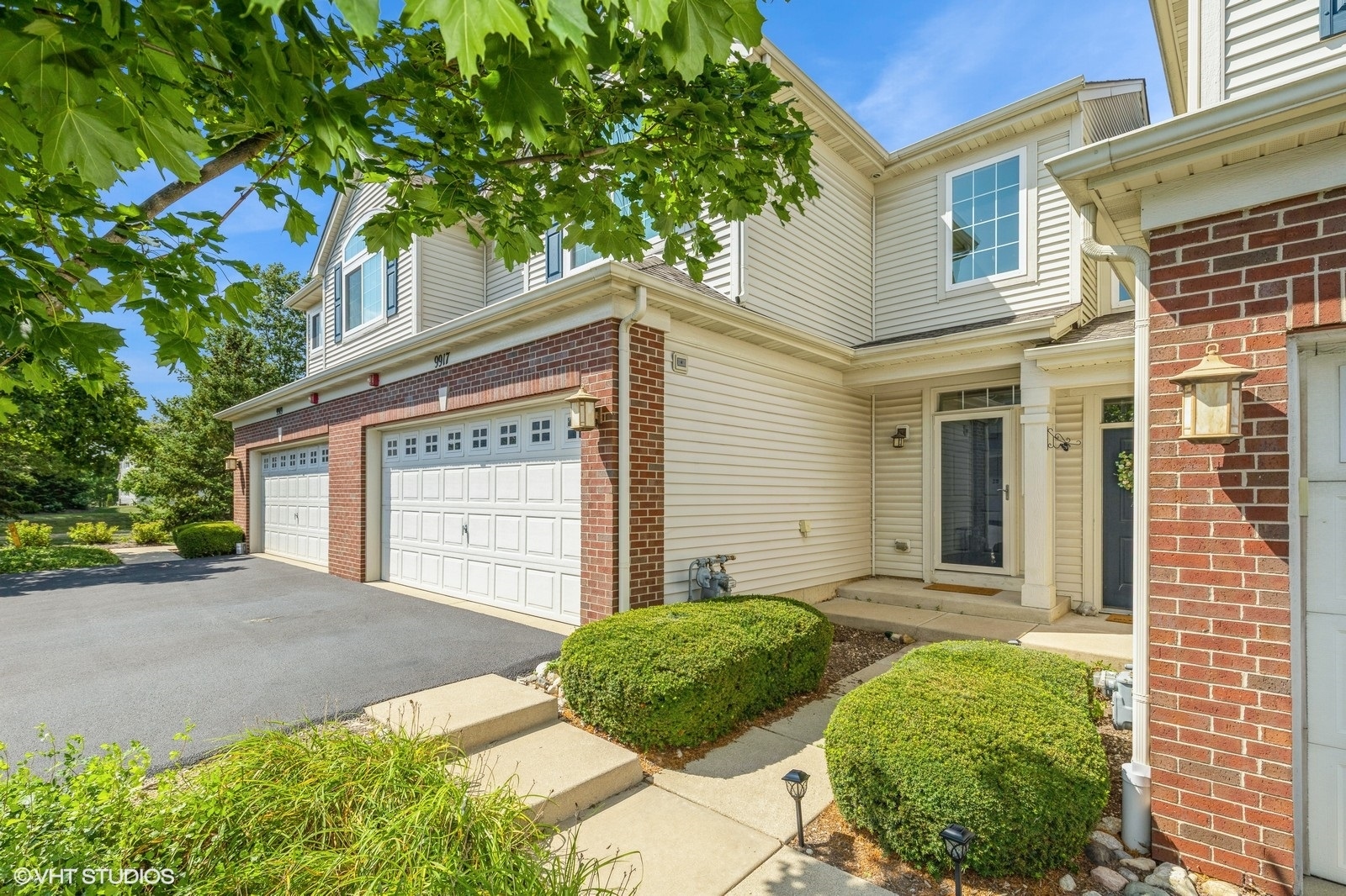 9917 CUMMINGS Street, Huntley, IL 60142