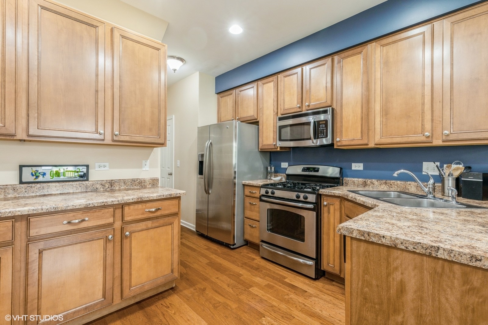 9917 CUMMINGS Street, Huntley, IL 60142