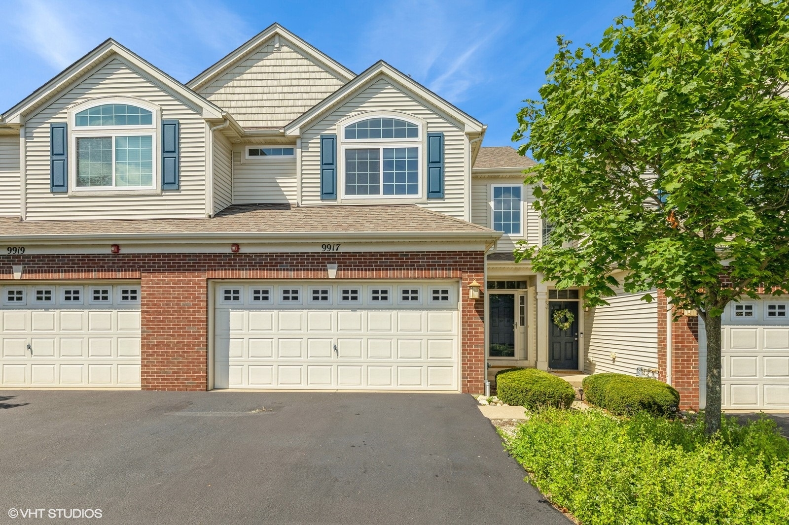 9917 CUMMINGS Street, Huntley, IL 60142