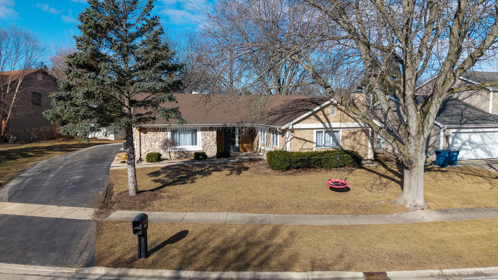 1184 Princeton Drive, Bartlett, IL 60103
