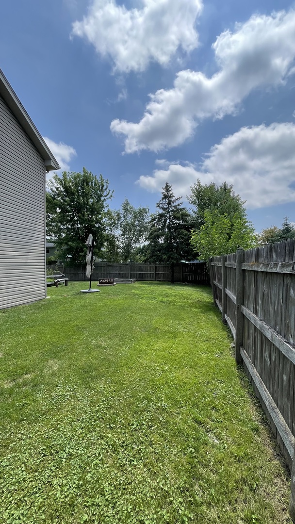 2929 Diane Drive, Aurora, IL 60504
