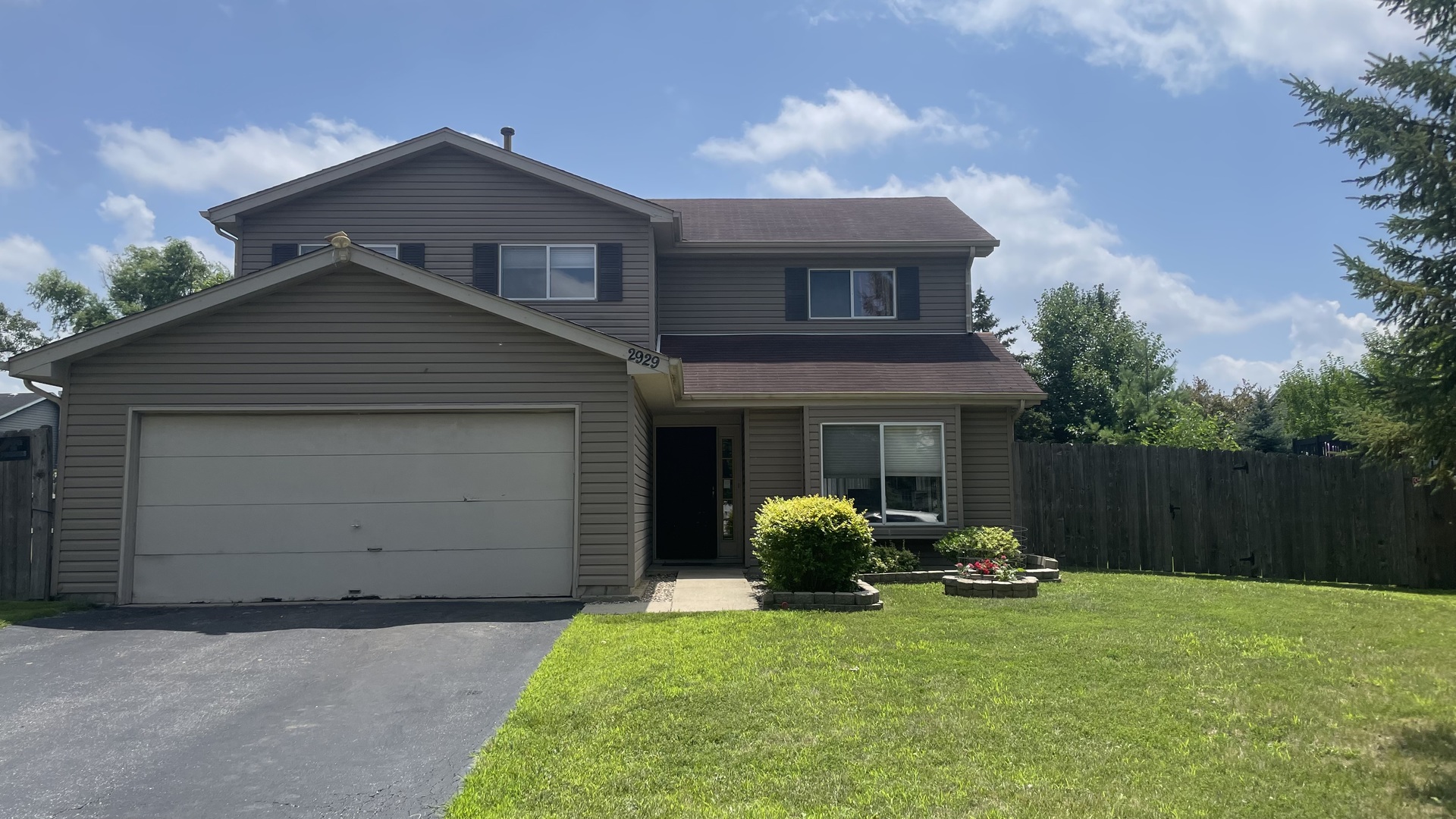 2929 Diane Drive, Aurora, IL 60504
