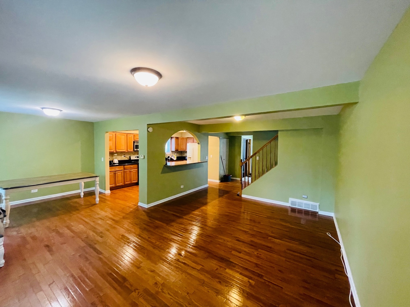 196 Roberts Road, Bolingbrook, IL 60440