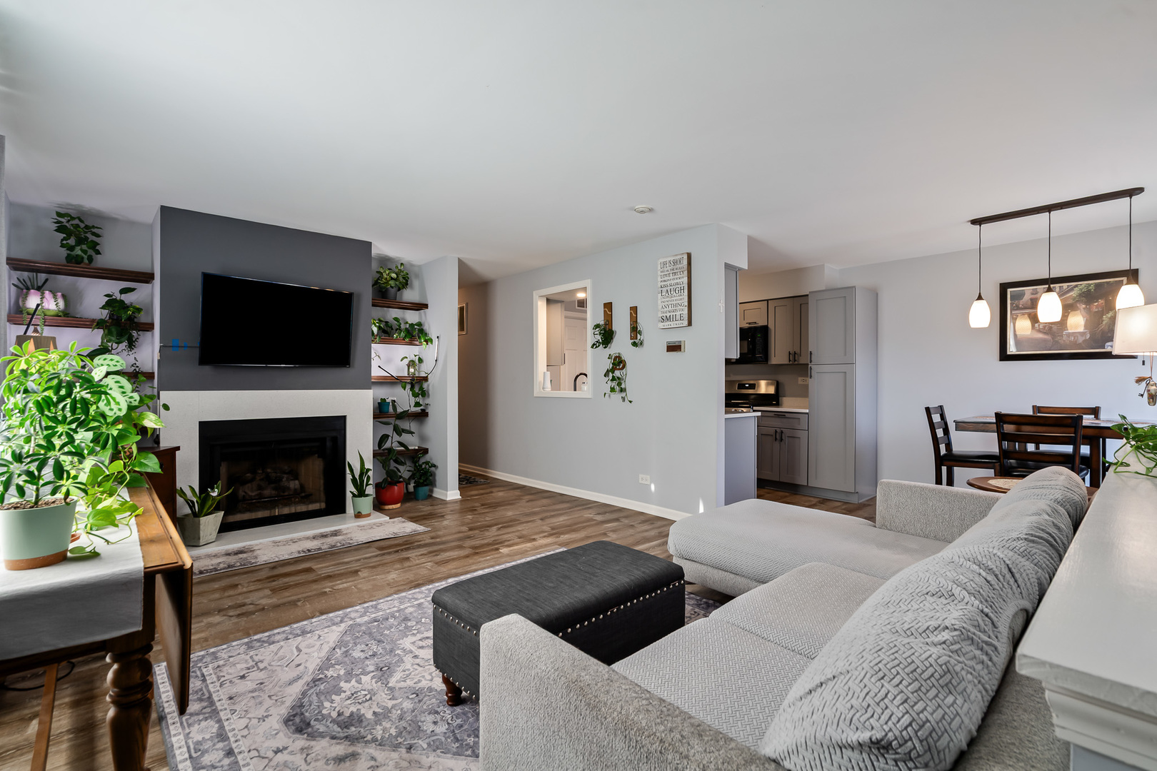 7970 Knottingham Circle #D, Darien, IL 60561