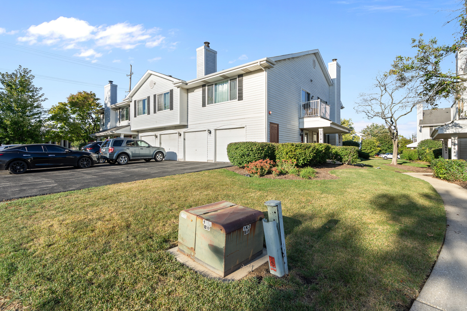 7970 Knottingham Circle #D, Darien, IL 60561
