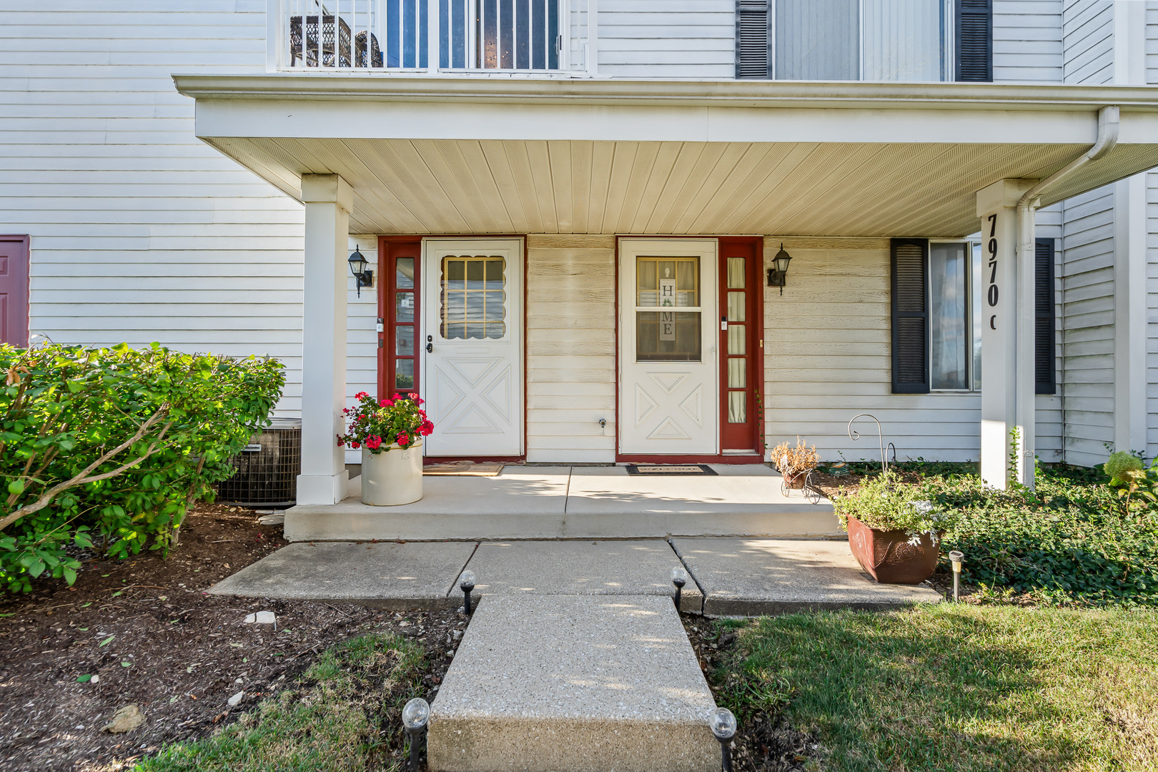 7970 Knottingham Circle #D, Darien, IL 60561