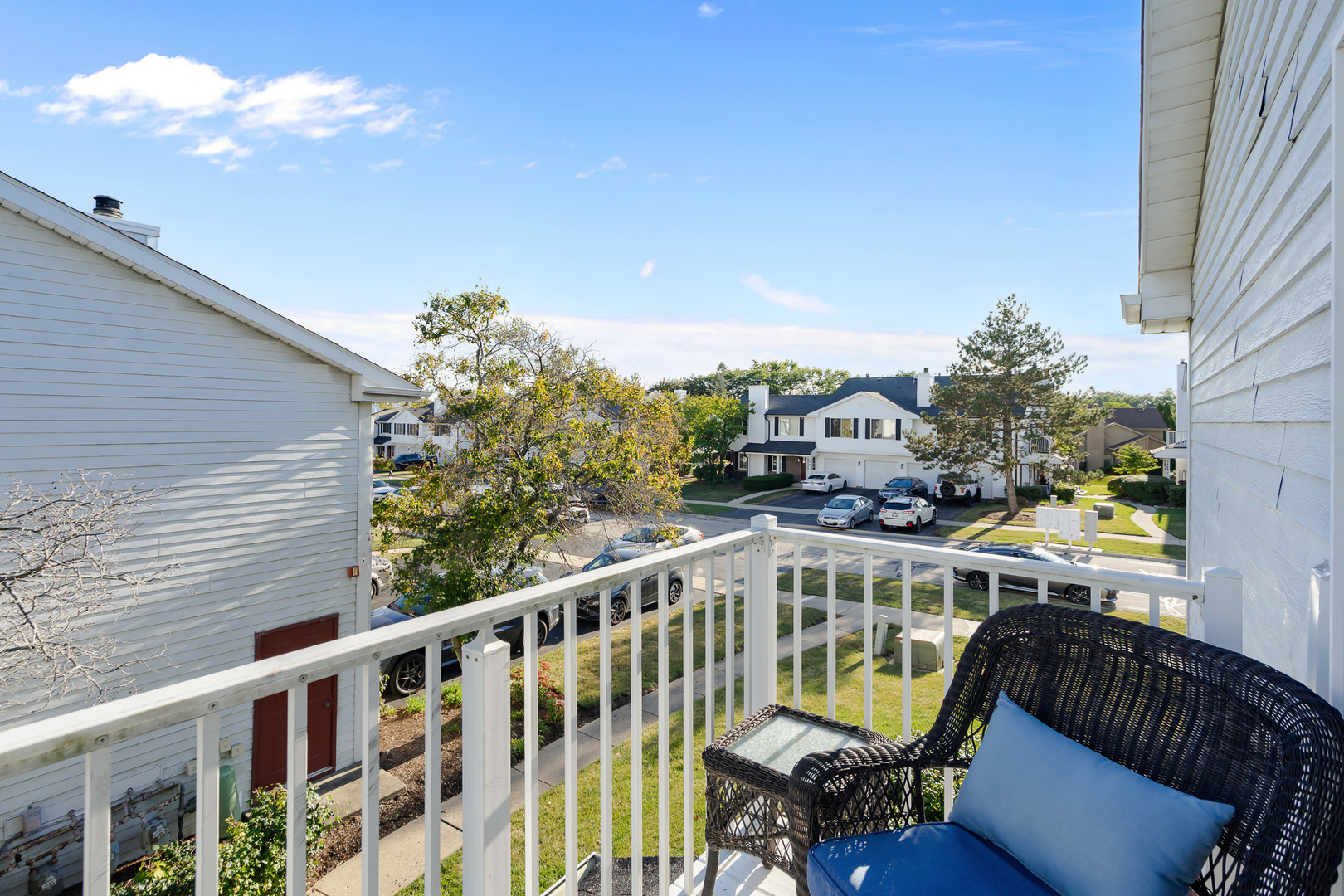 7970 Knottingham Circle #D, Darien, IL 60561