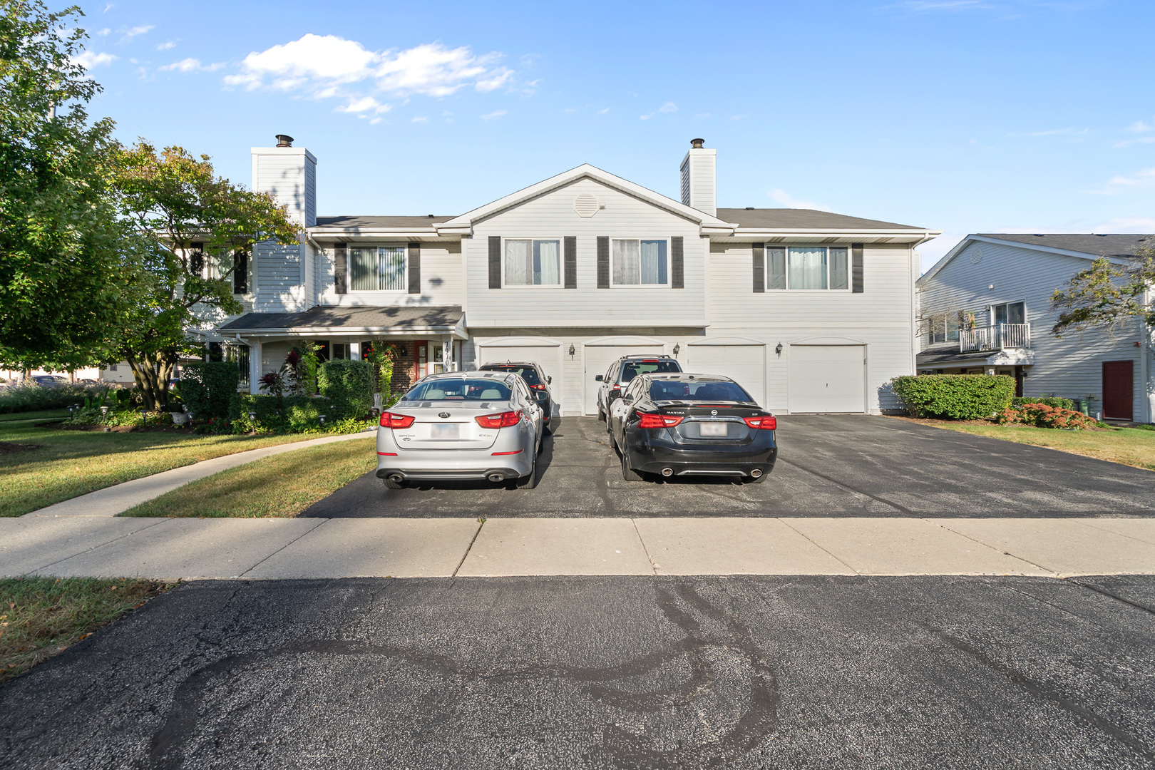 7970 Knottingham Circle #D, Darien, IL 60561