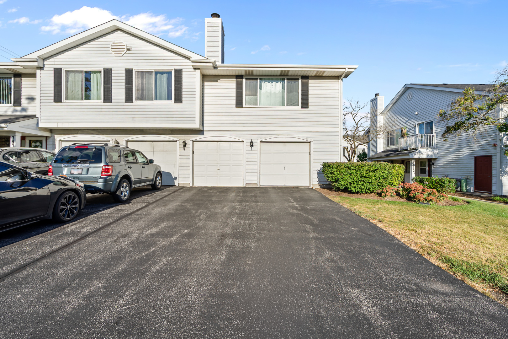 7970 Knottingham Circle #D, Darien, IL 60561