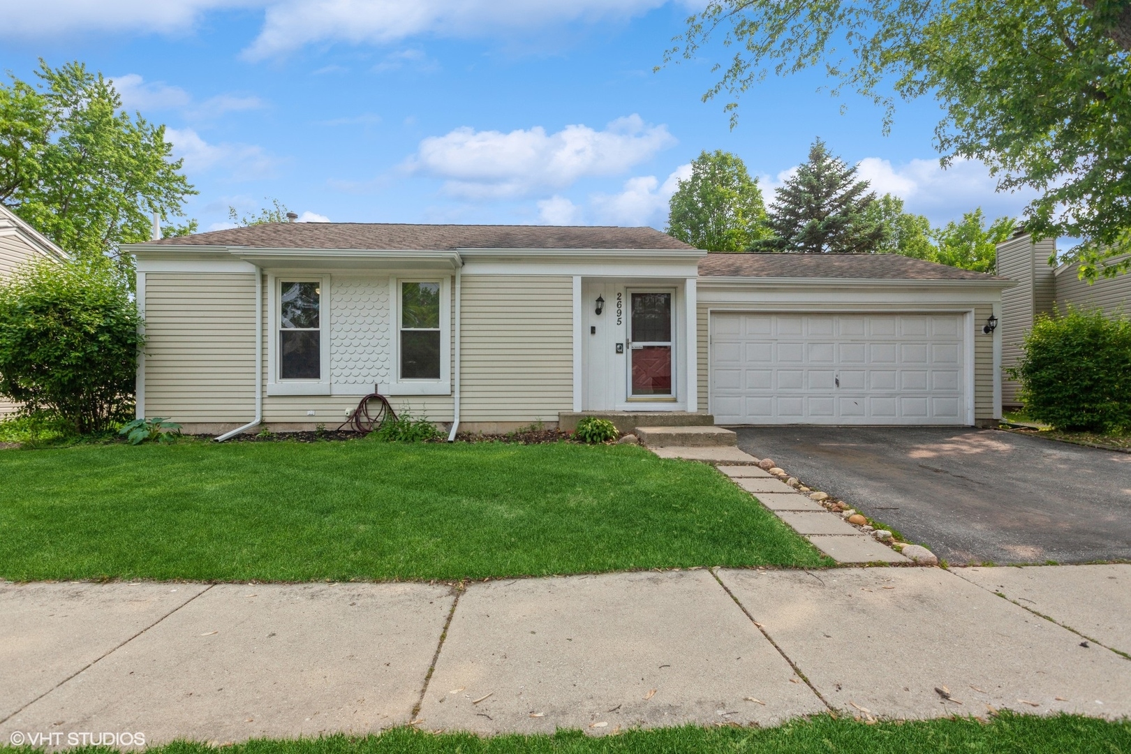 2695 Stoneybrook Lane, Aurora, IL 60502