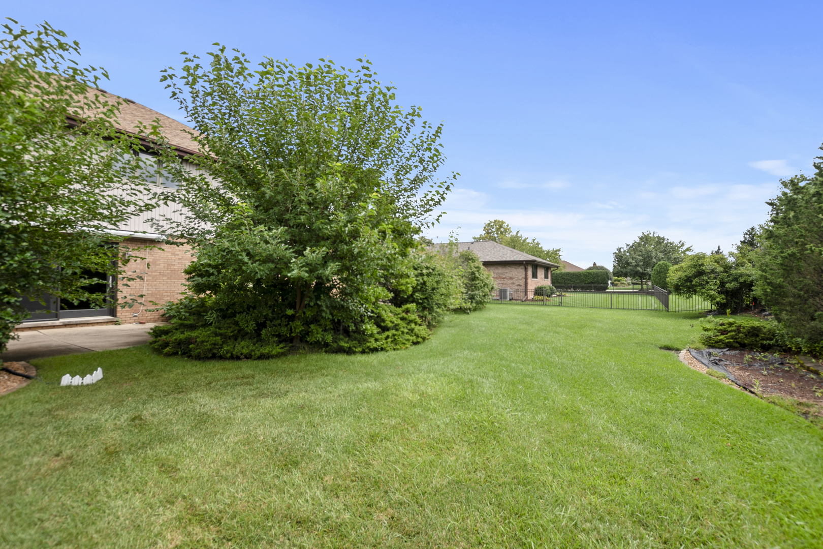 8249 161st Place, Tinley Park, IL 60477