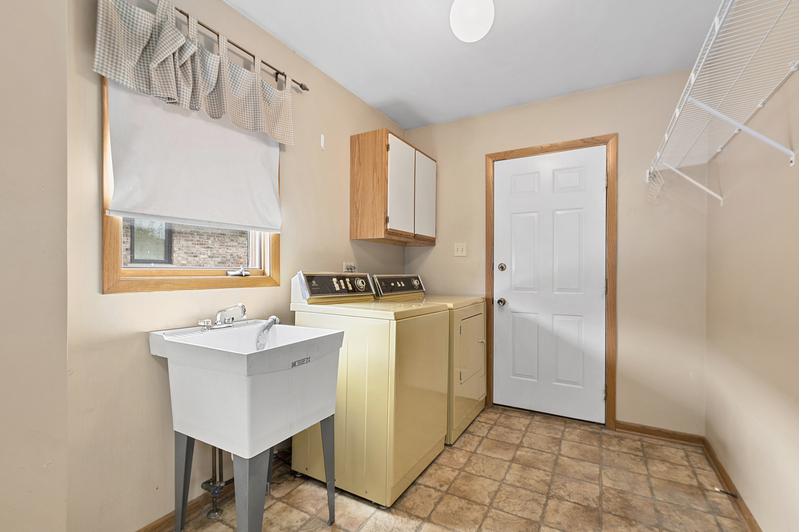 8249 161st Place, Tinley Park, IL 60477