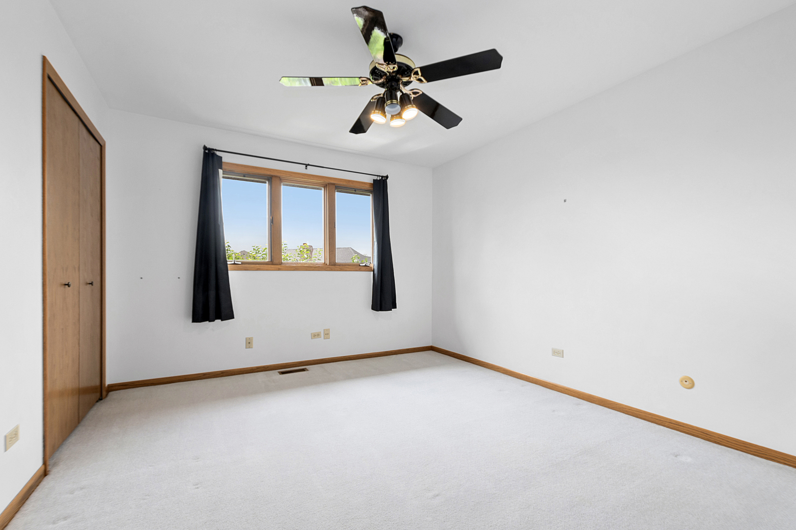 8249 161st Place, Tinley Park, IL 60477