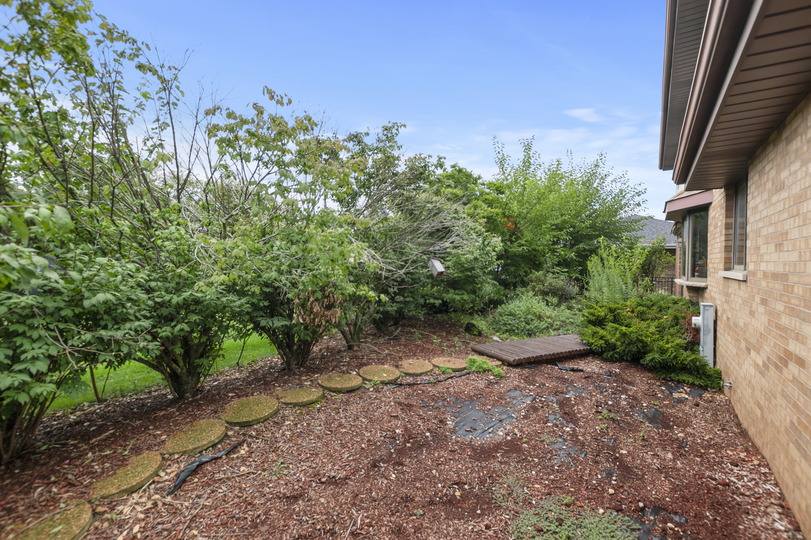 8249 161st Place, Tinley Park, IL 60477
