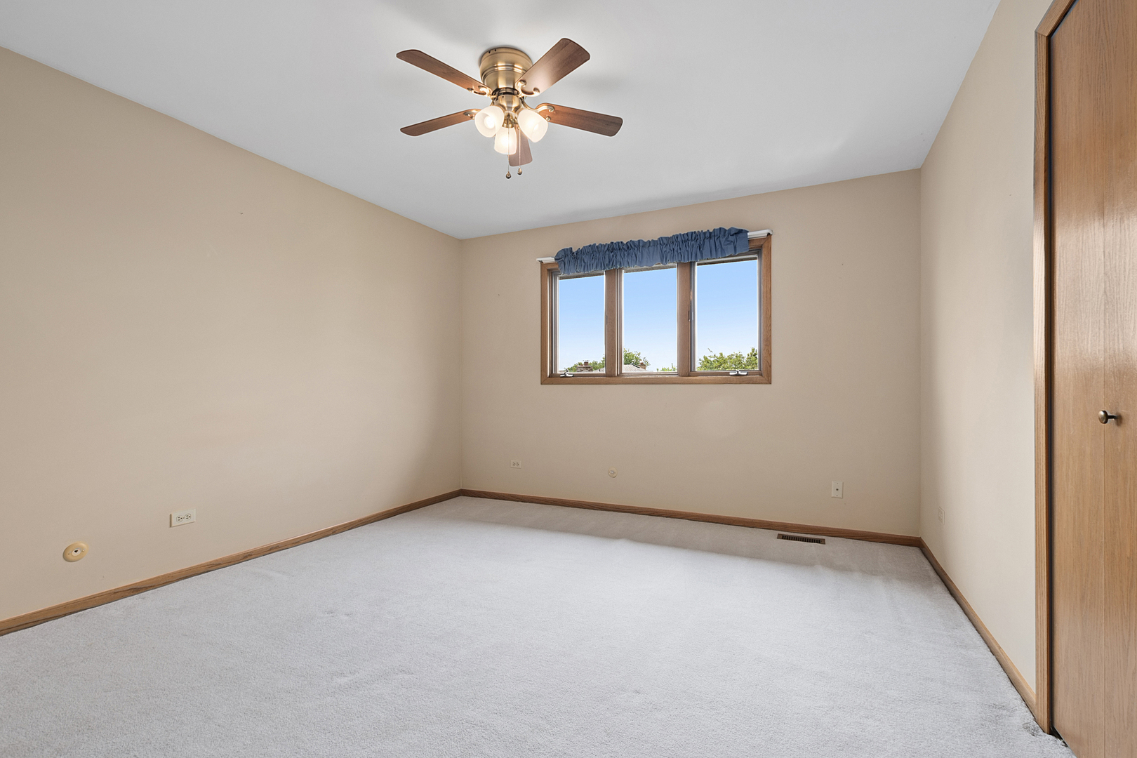 8249 161st Place, Tinley Park, IL 60477