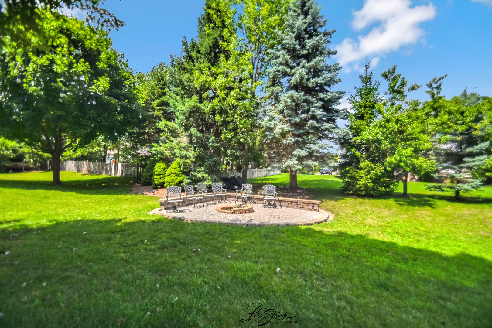 3172 SECRETARIAT Drive, Aurora, IL 60502