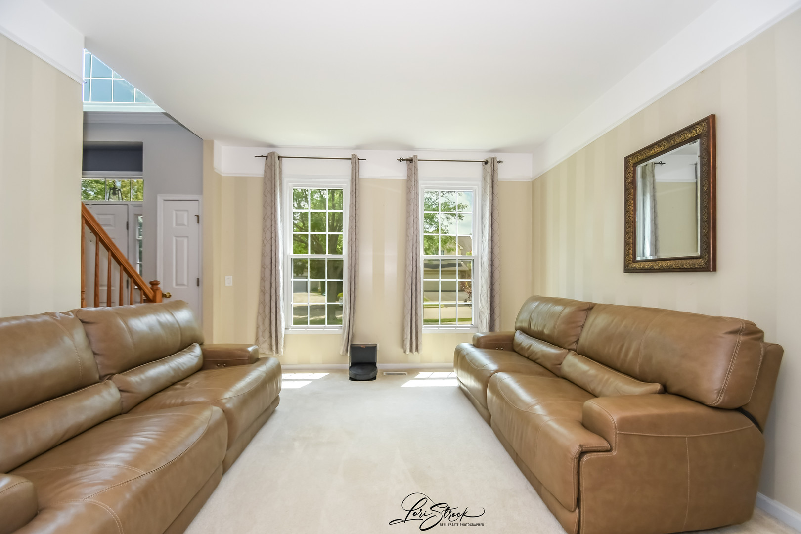 3172 SECRETARIAT Drive, Aurora, IL 60502