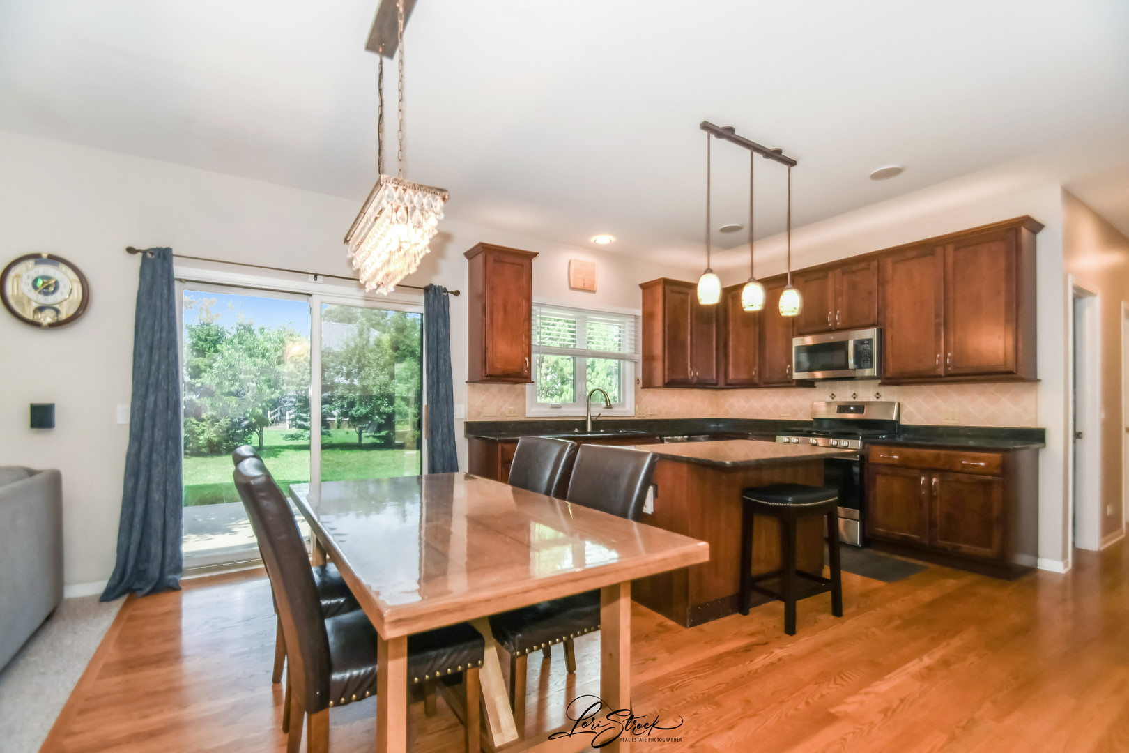 3172 SECRETARIAT Drive, Aurora, IL 60502