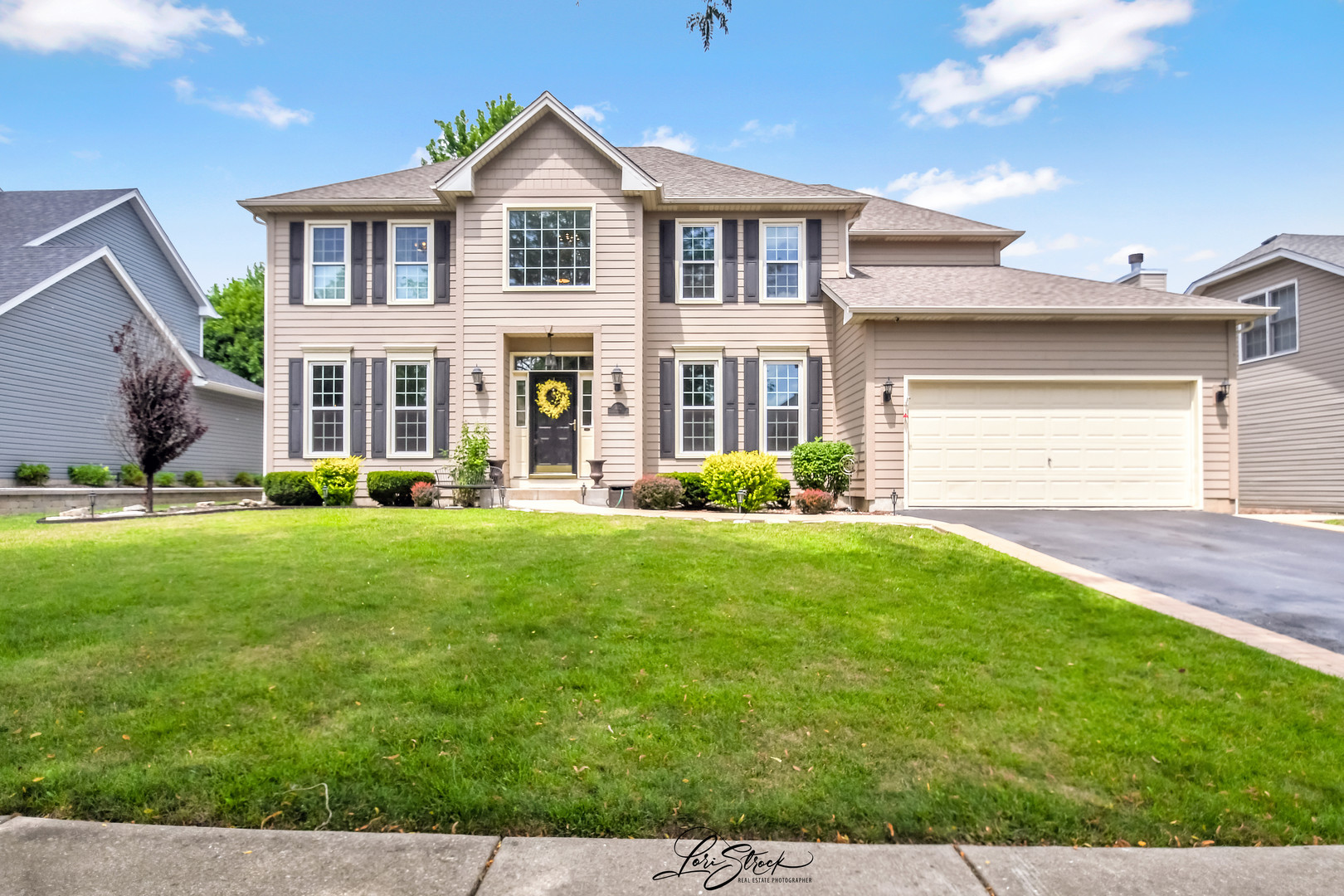 3172 SECRETARIAT Drive, Aurora, IL 60502