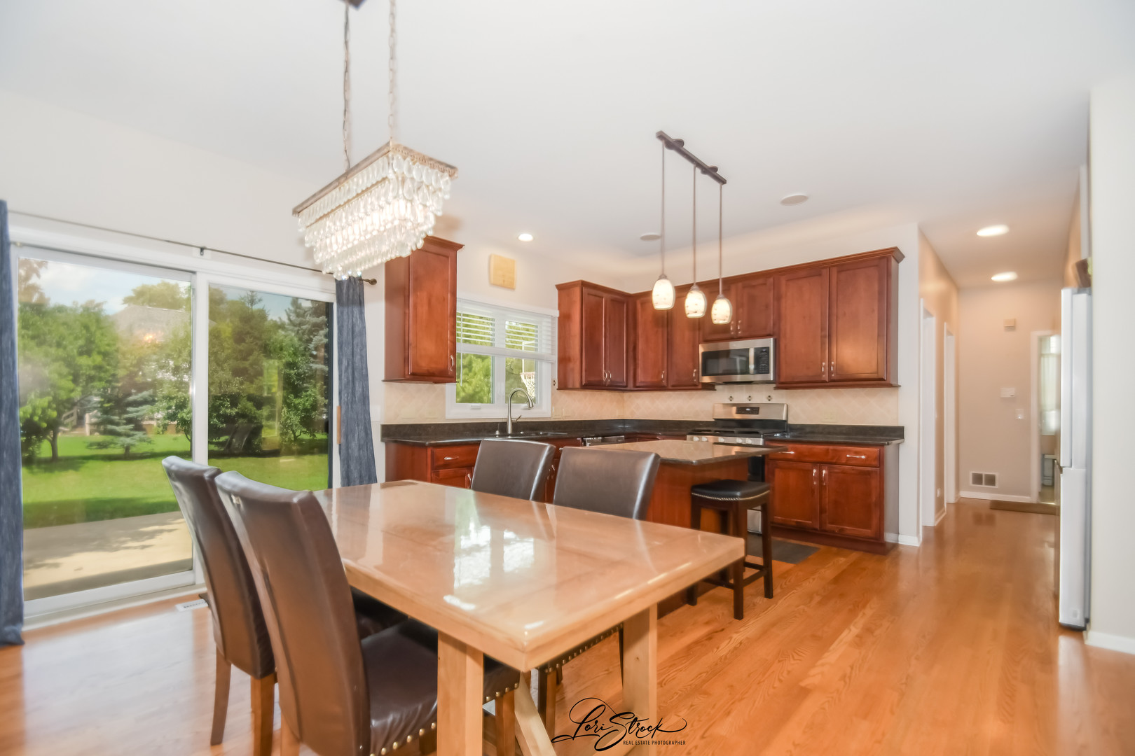 3172 SECRETARIAT Drive, Aurora, IL 60502