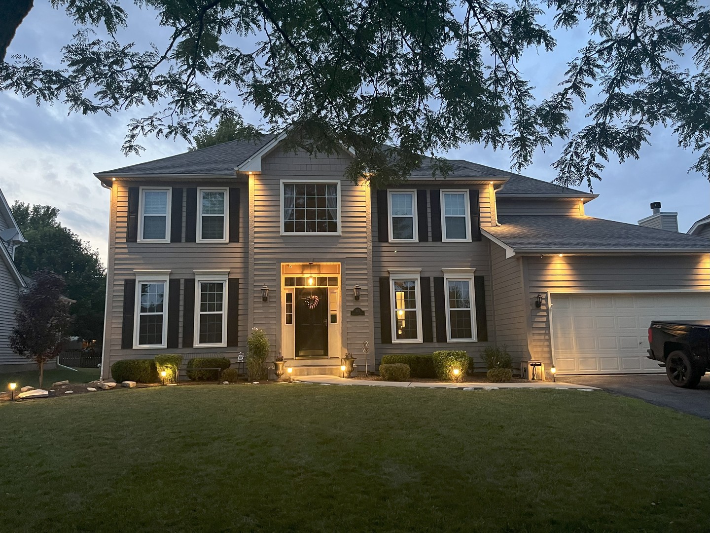 3172 SECRETARIAT Drive, Aurora, IL 60502