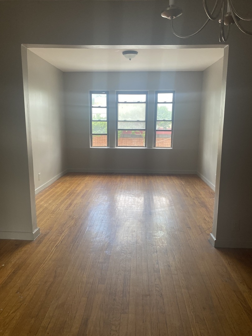 5219 W Madison Street, Chicago, IL 60644