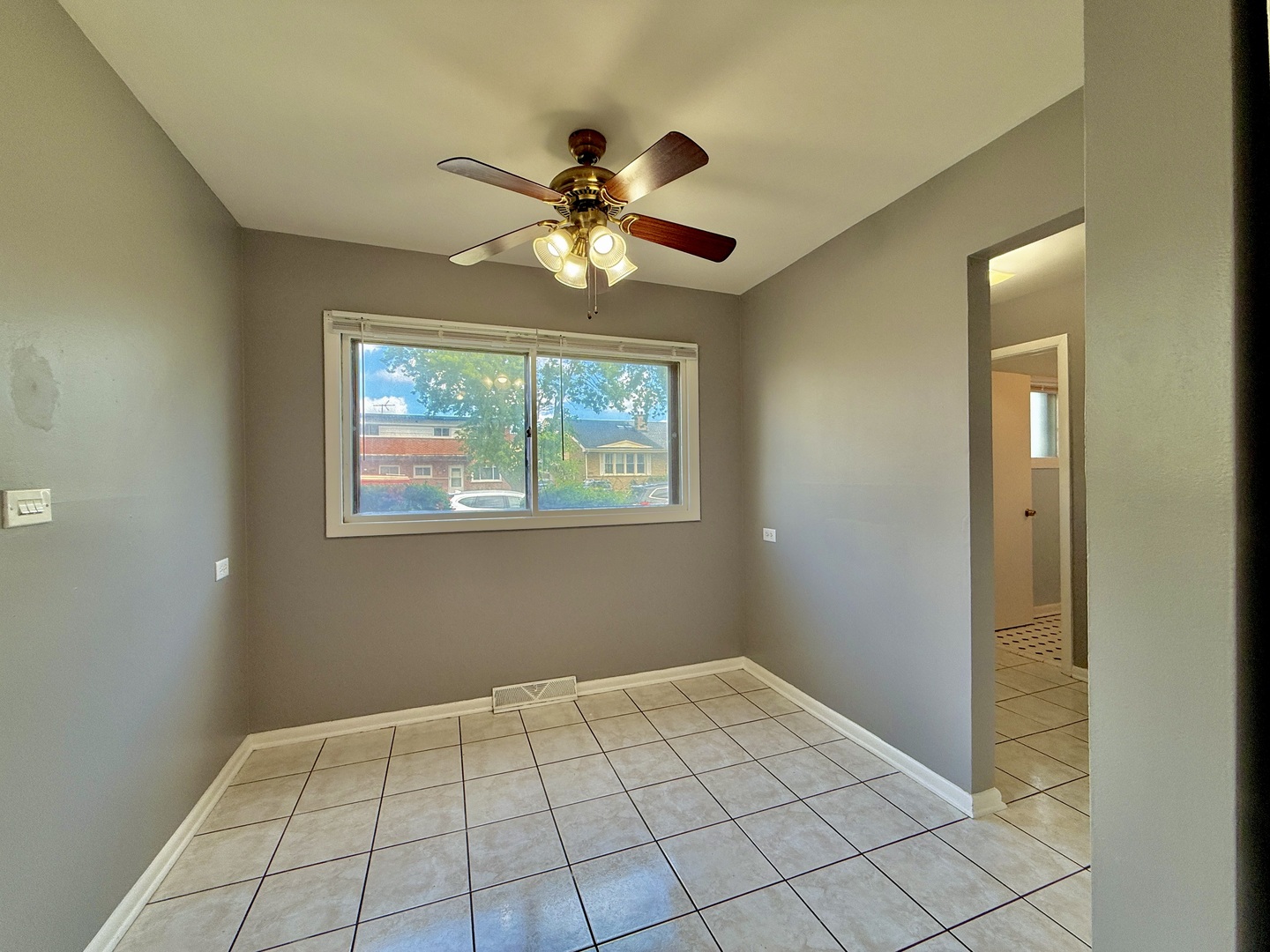 9117 Barberry Lane, Des Plaines, IL 60016