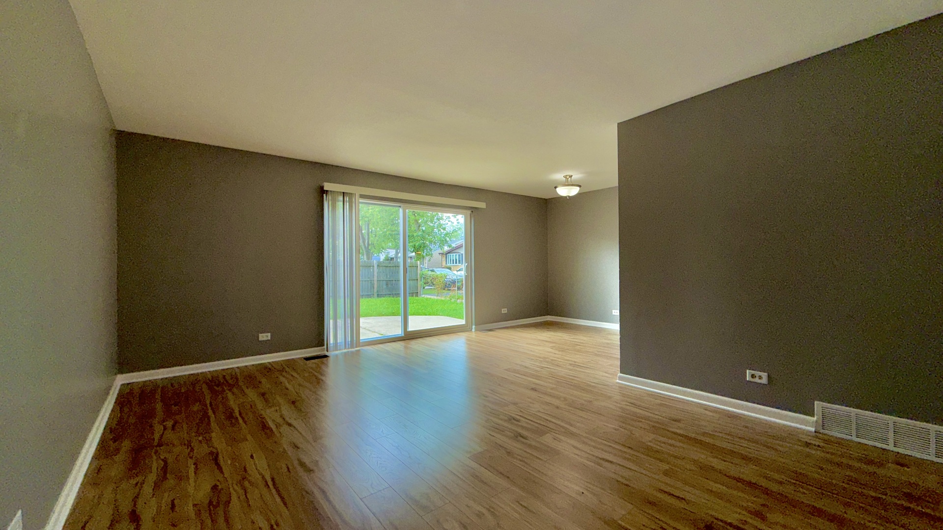 9117 Barberry Lane, Des Plaines, IL 60016
