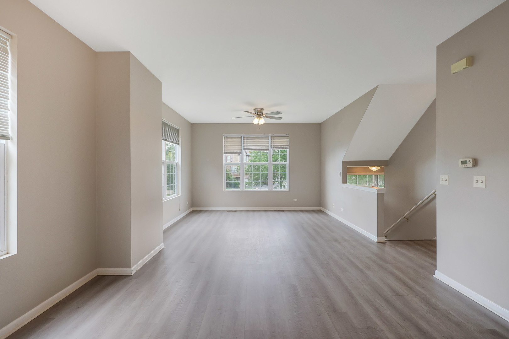 64 Village Station Lane, Grayslake, IL 60030