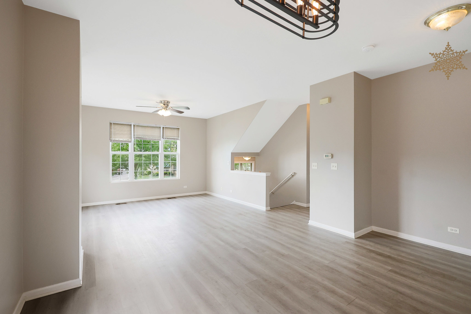 64 Village Station Lane, Grayslake, IL 60030