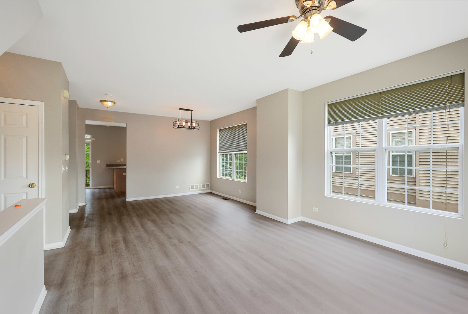 64 Village Station Lane, Grayslake, IL 60030