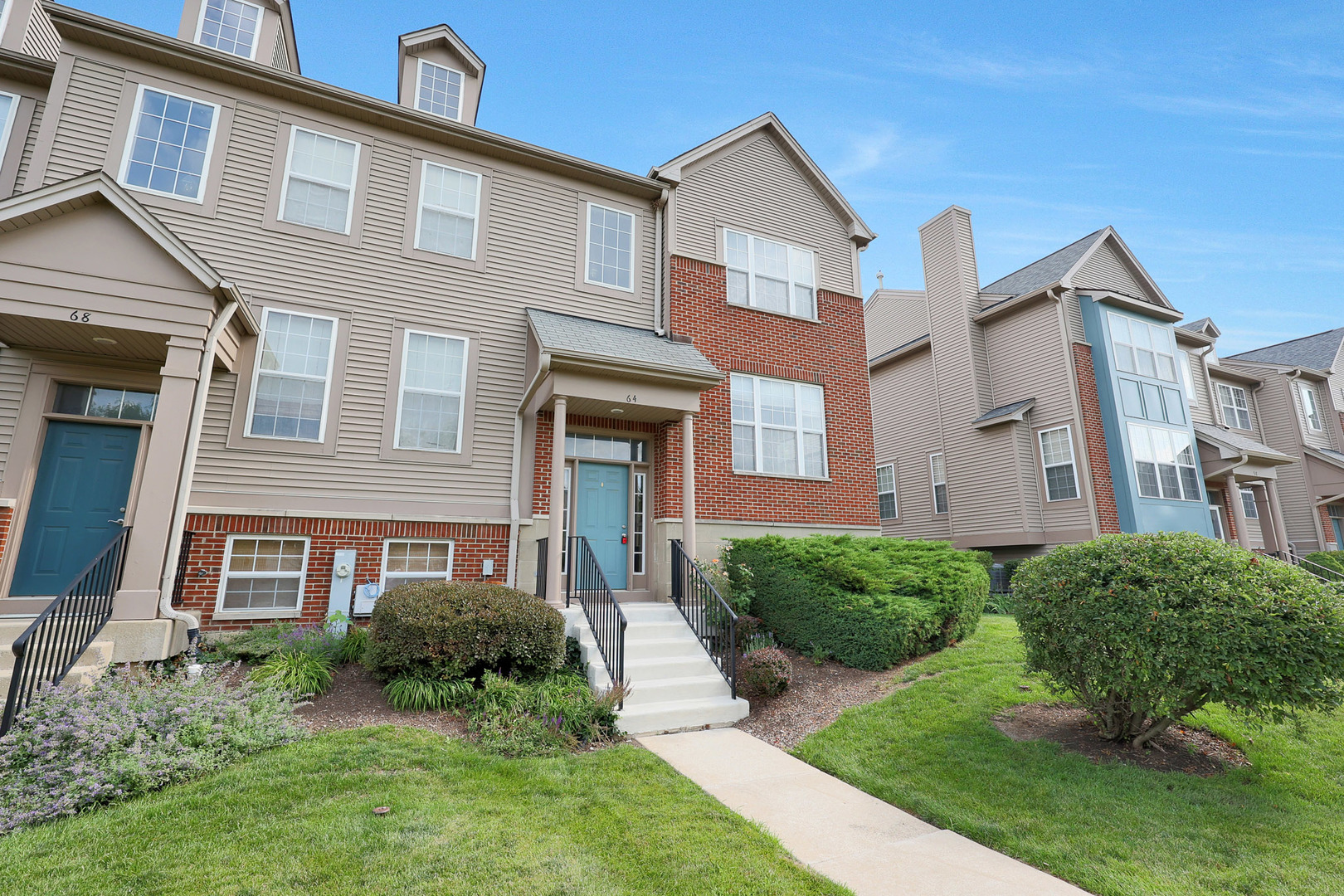 64 Village Station Lane, Grayslake, IL 60030