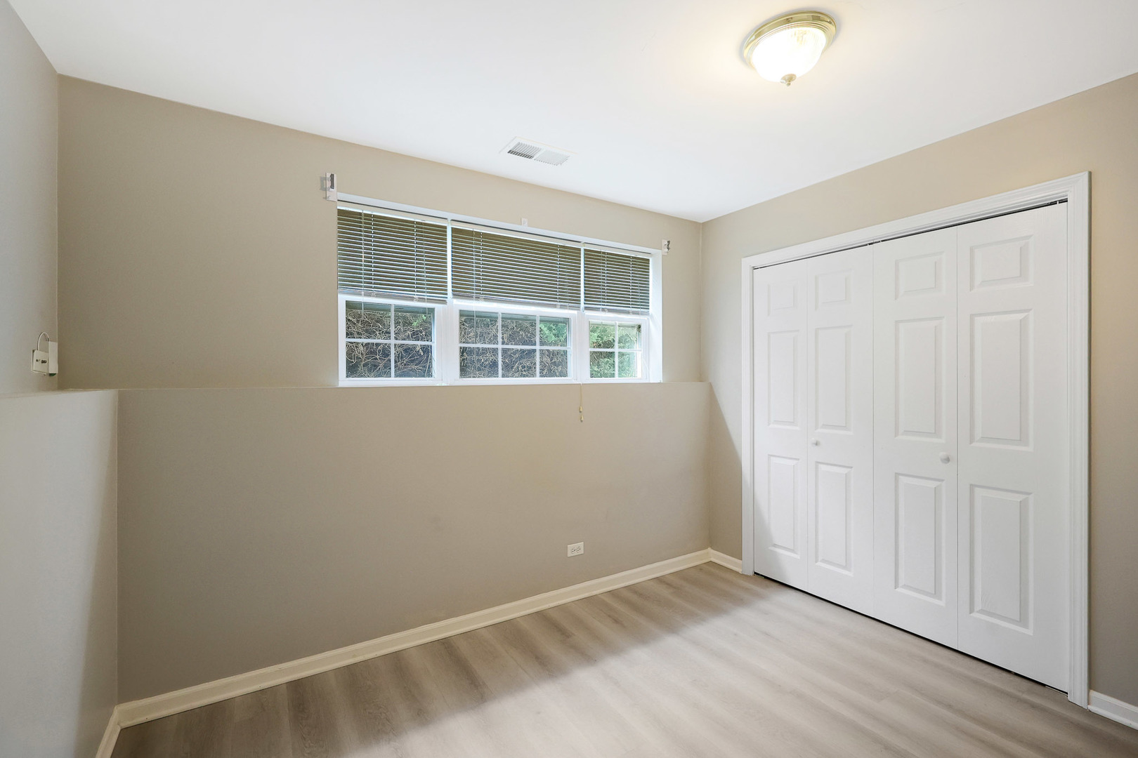 64 Village Station Lane, Grayslake, IL 60030
