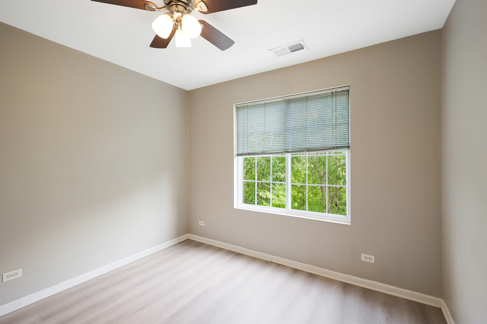64 Village Station Lane, Grayslake, IL 60030