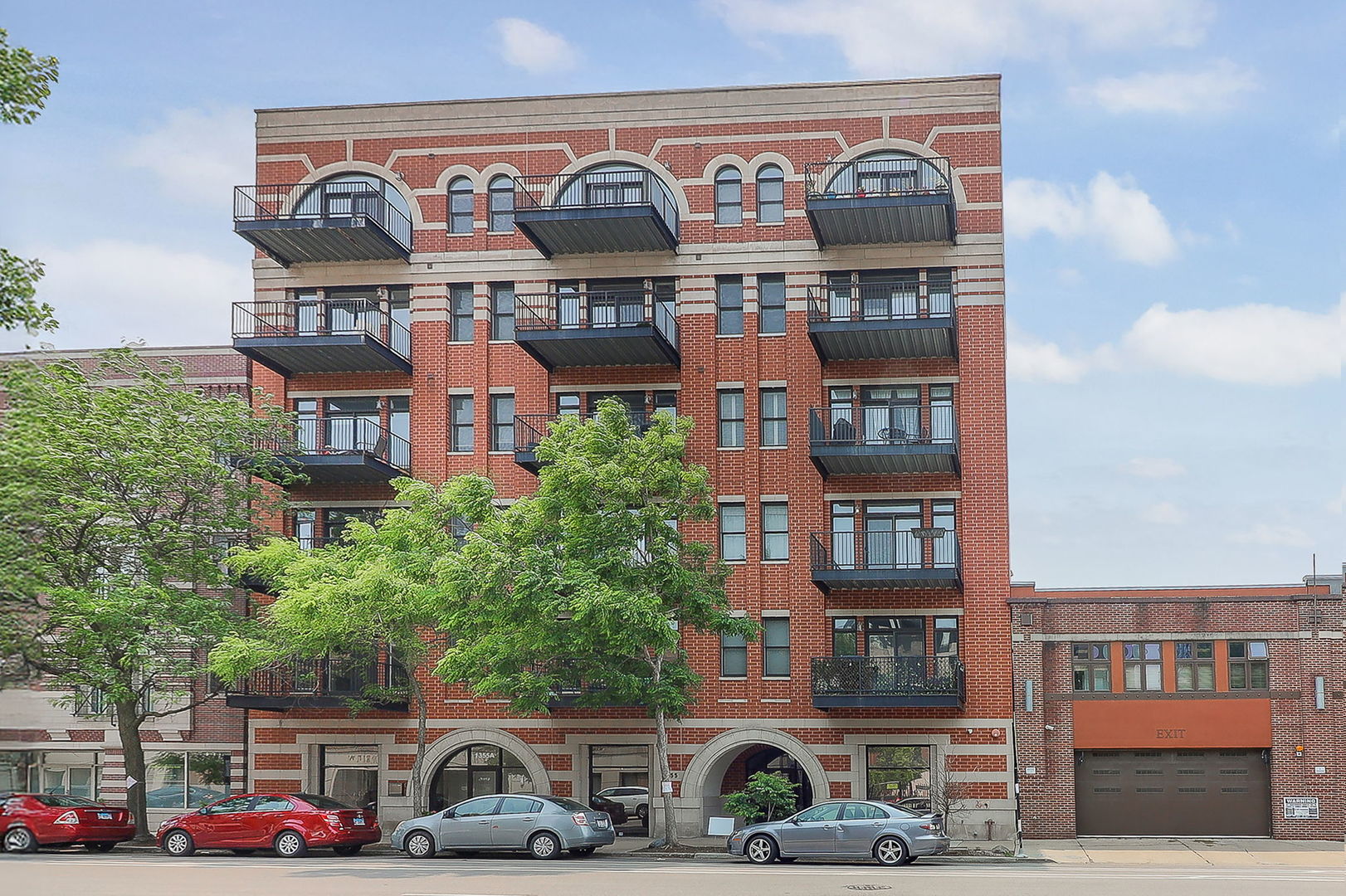 1355 W Washington Boulevard #4A, Chicago, IL 60607