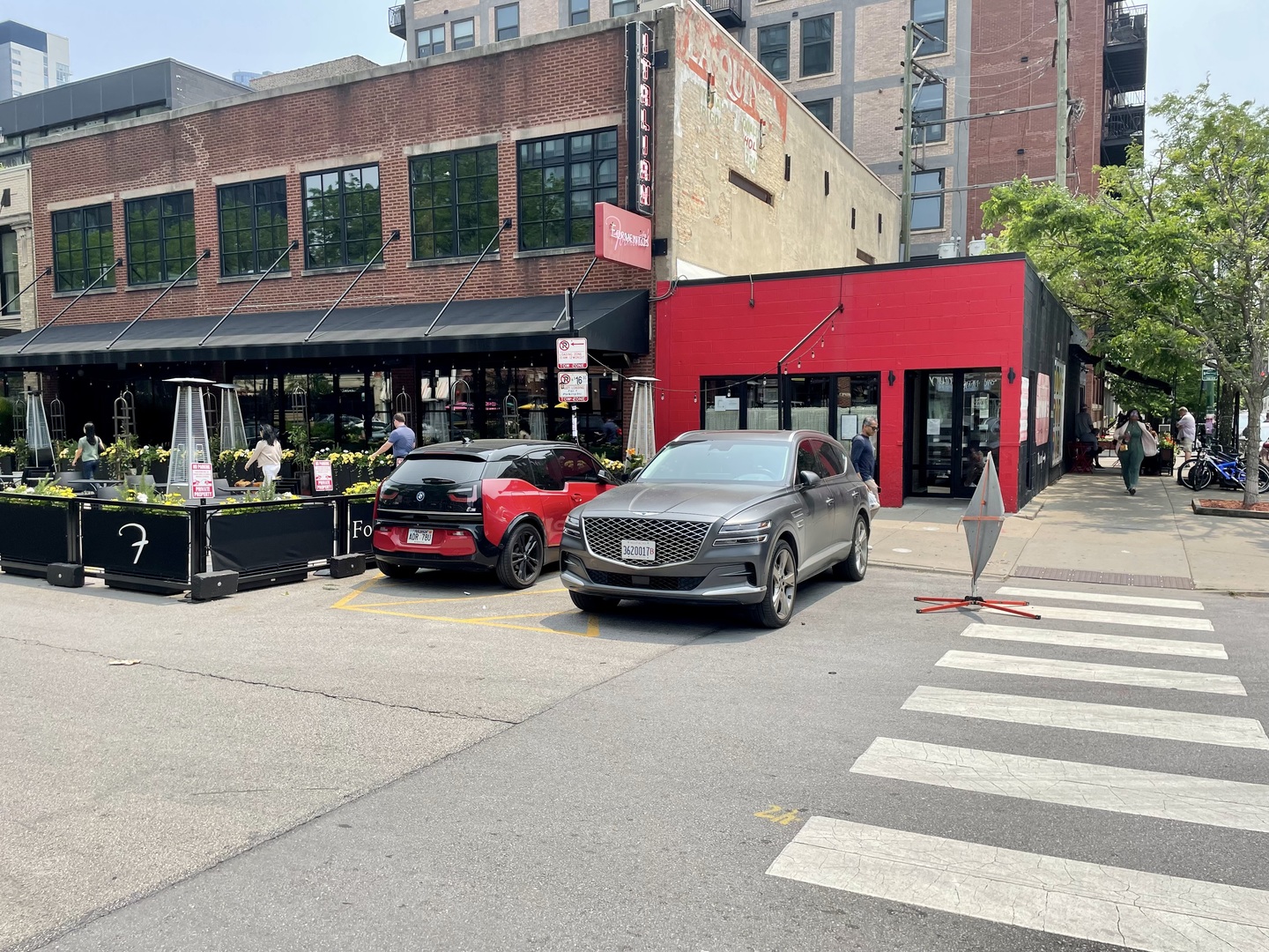 1355 W Washington Boulevard #4A, Chicago, IL 60607
