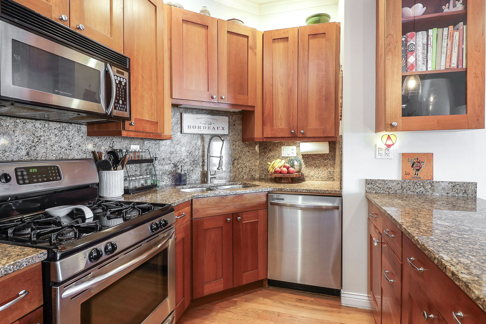 1355 W Washington Boulevard #4A, Chicago, IL 60607