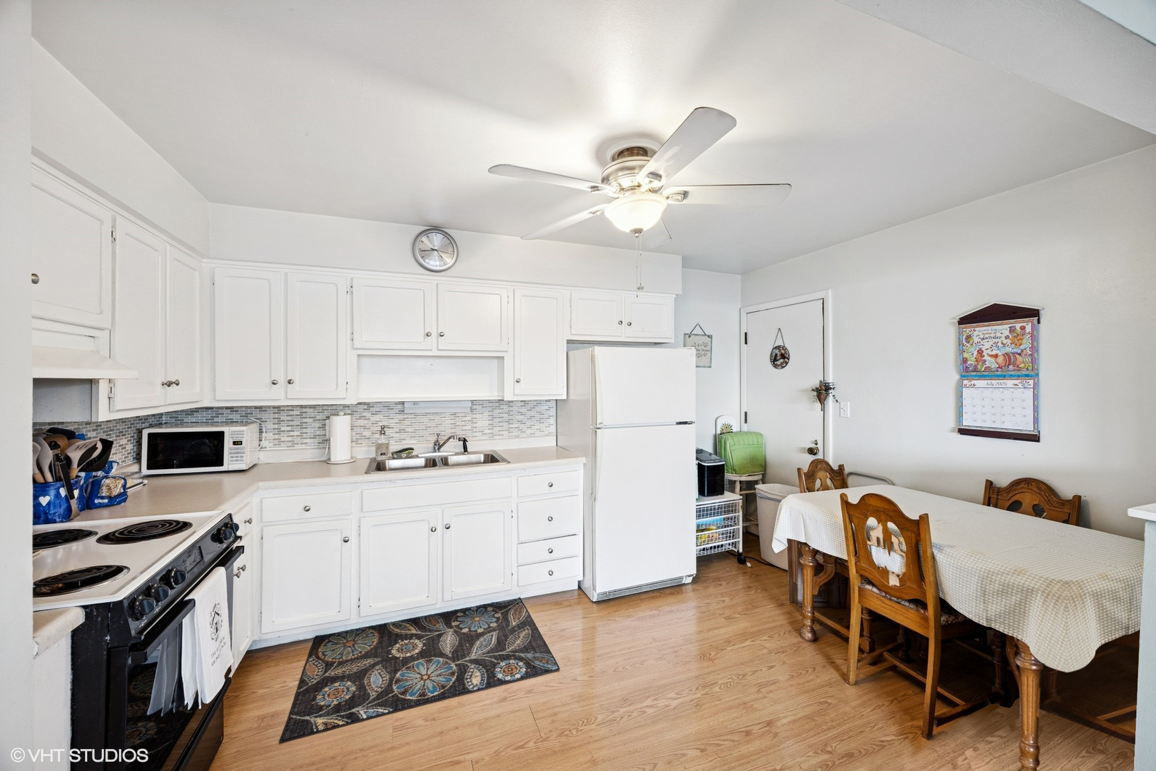 308 Beach Avenue #1C, La Grange Park, IL 60526