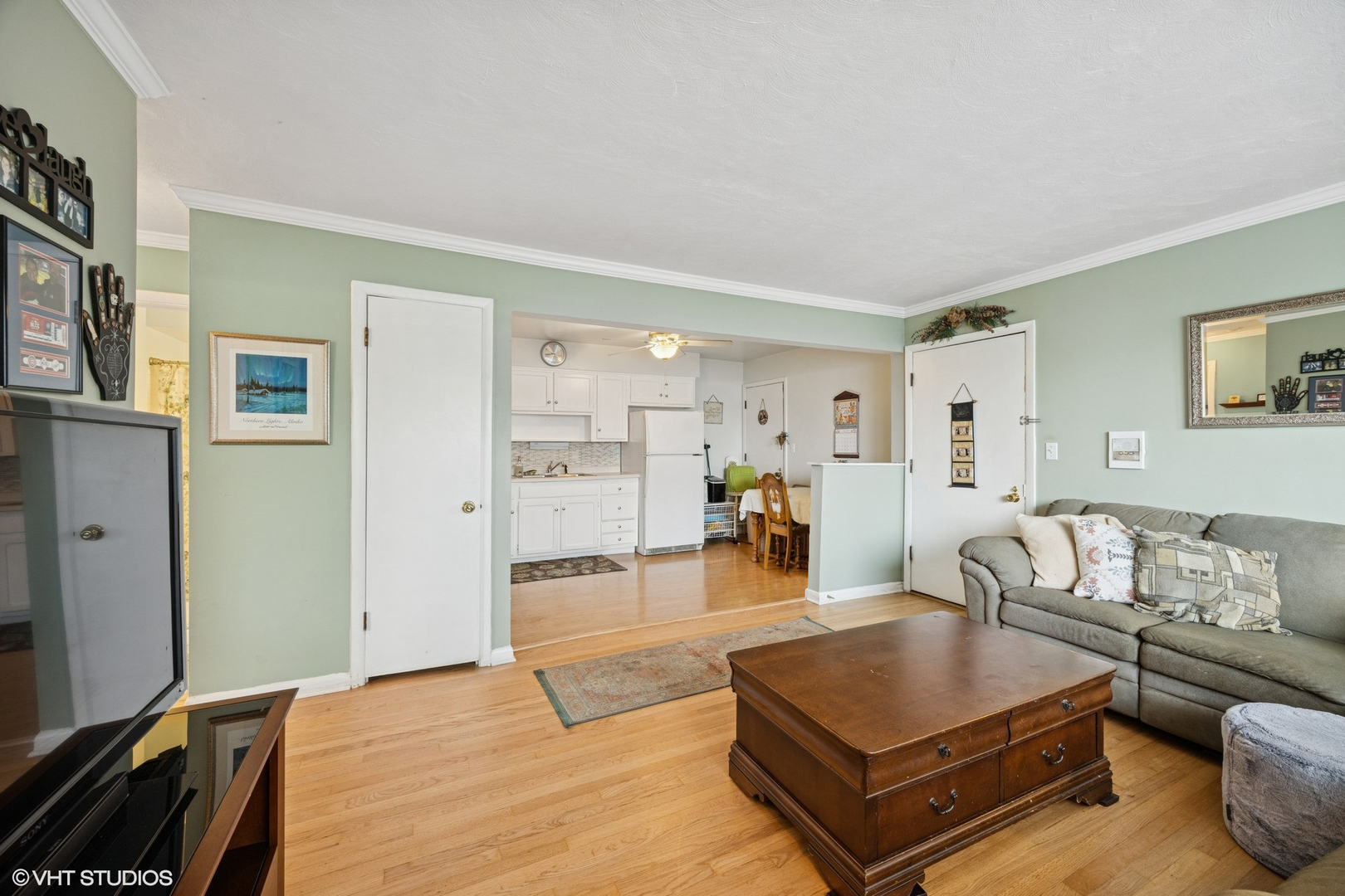 308 Beach Avenue #1C, La Grange Park, IL 60526