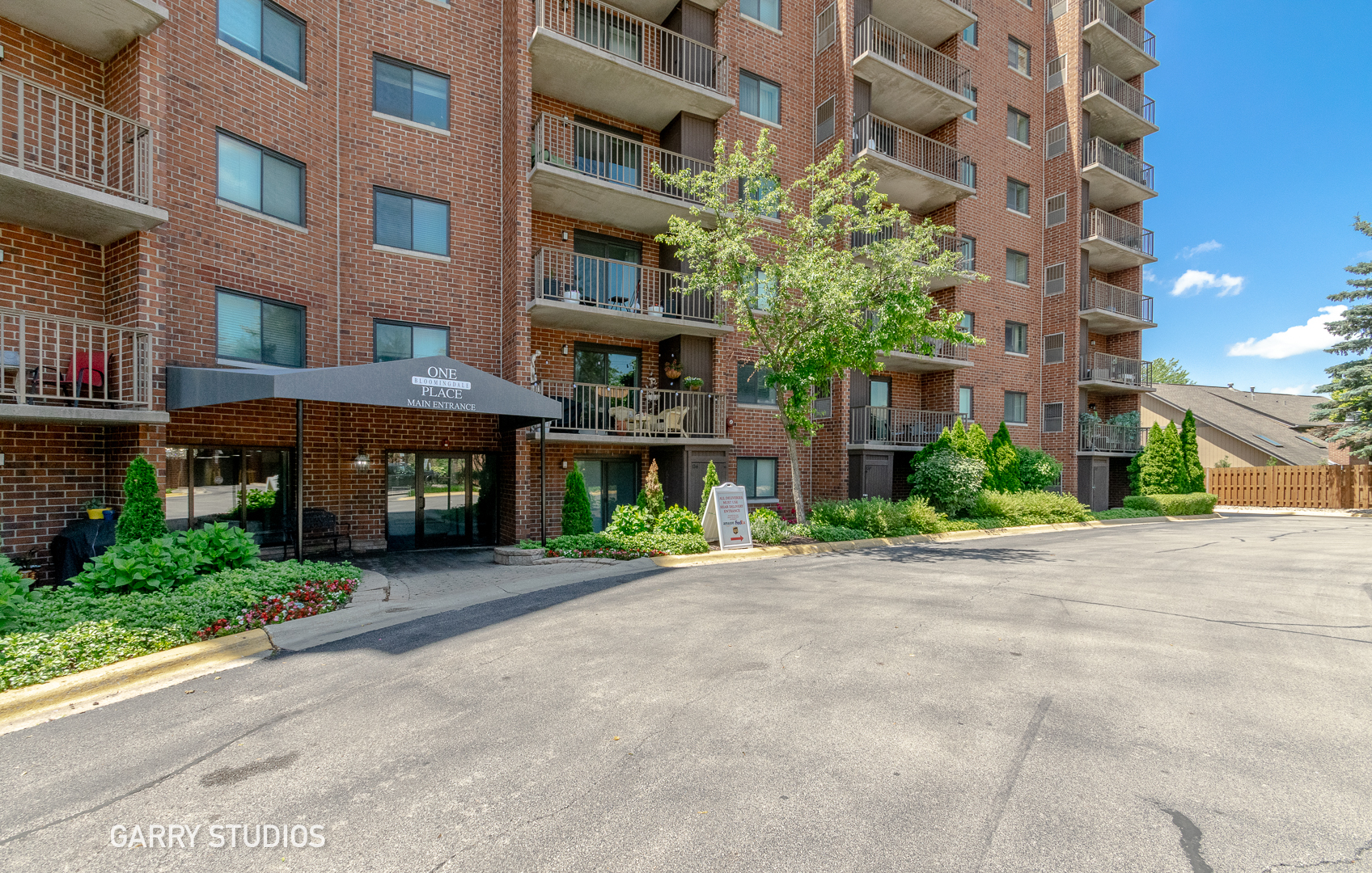 1 Bloomingdale Place #721, Bloomingdale, IL 60108