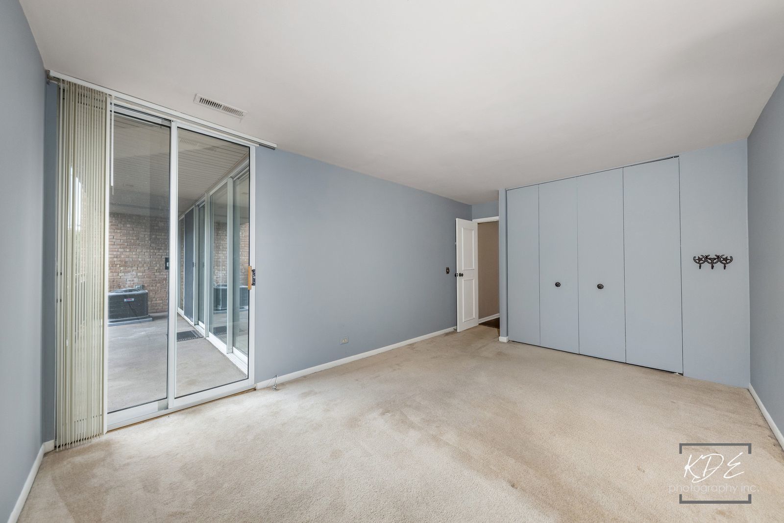 6020 Oakwood Drive #2A, Lisle, IL 60532