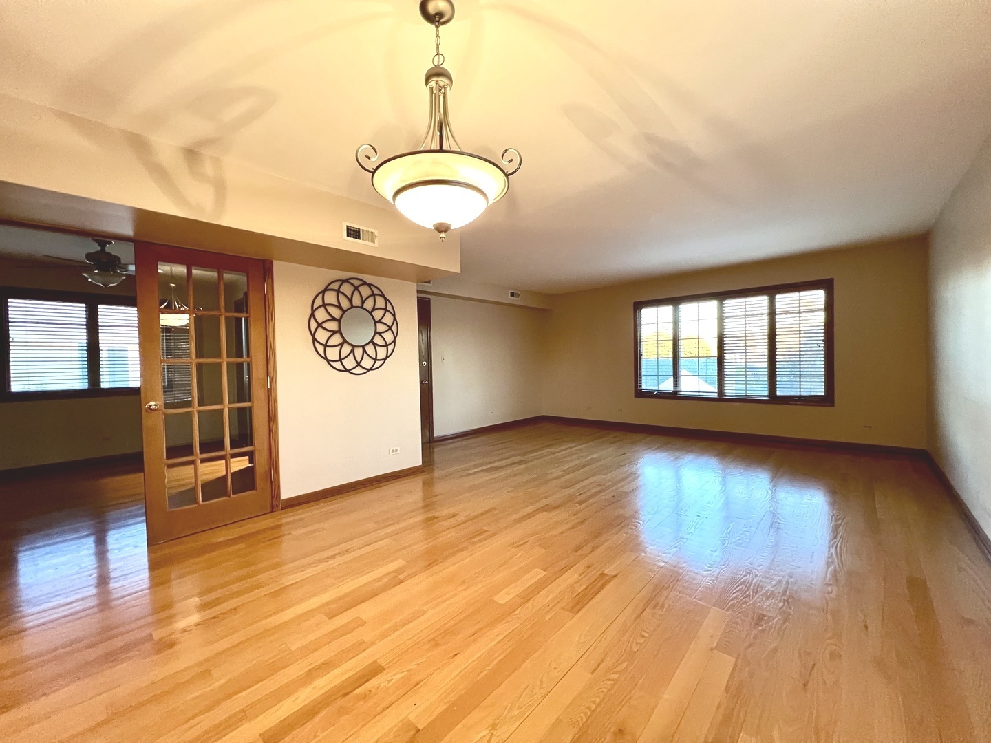 5348 6th Avenue #2, Countryside, IL 60525