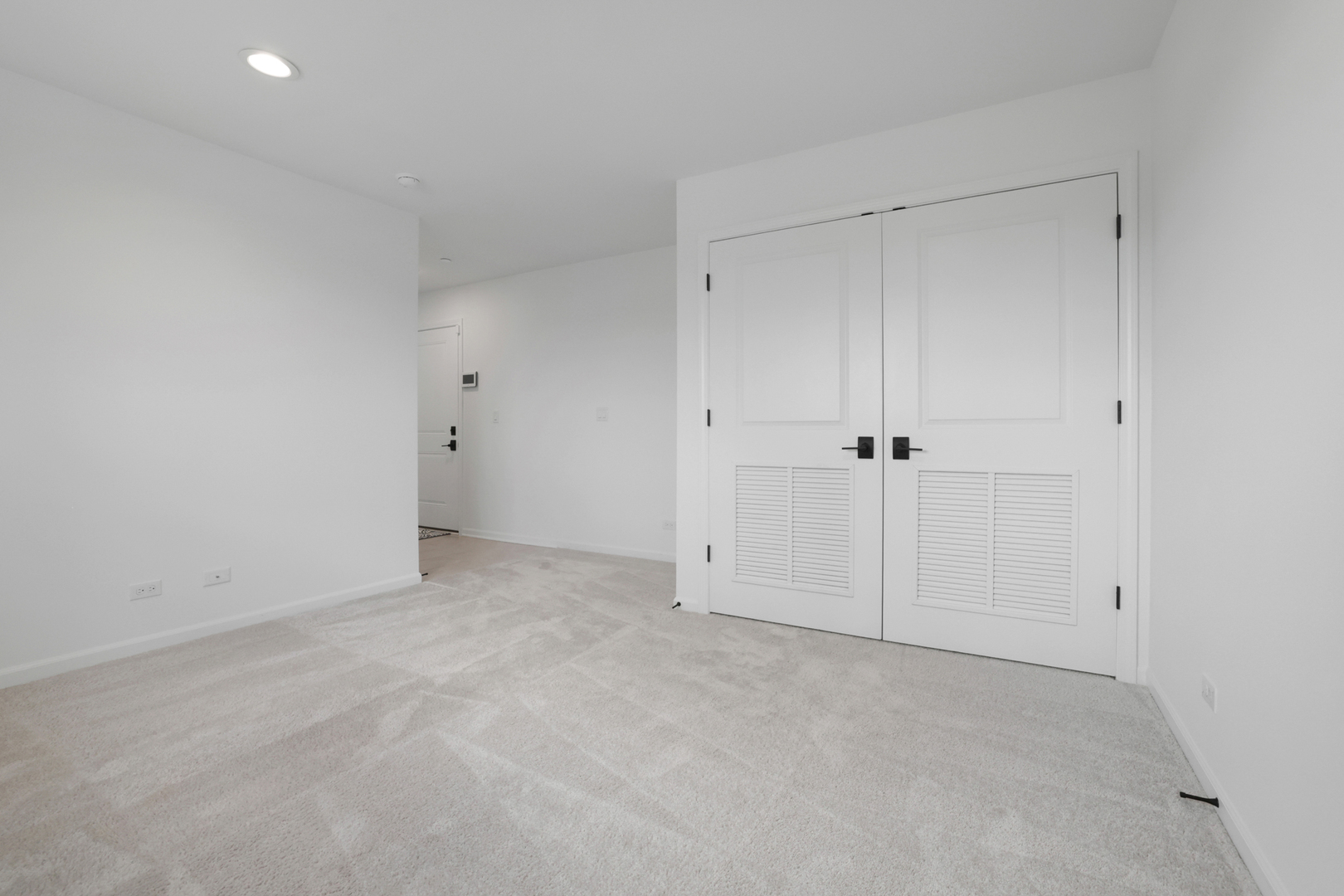 316 Timberleaf Circle, Roselle, IL 60172