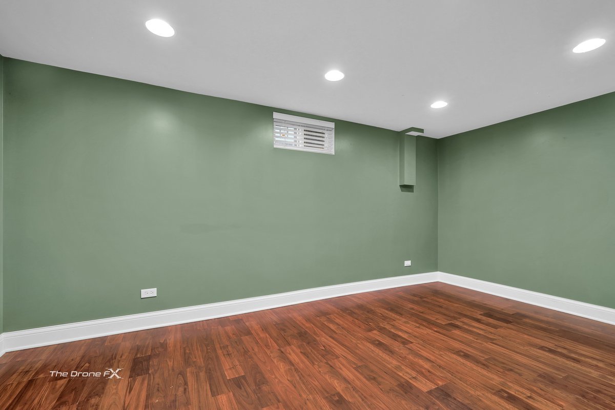 714 Delles Road, Wheaton, IL 60189