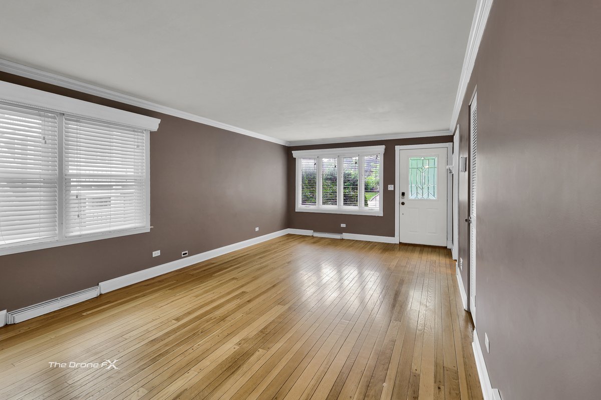 714 Delles Road, Wheaton, IL 60189