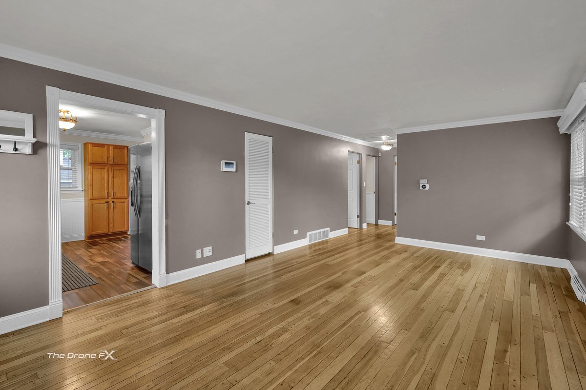 714 Delles Road, Wheaton, IL 60189