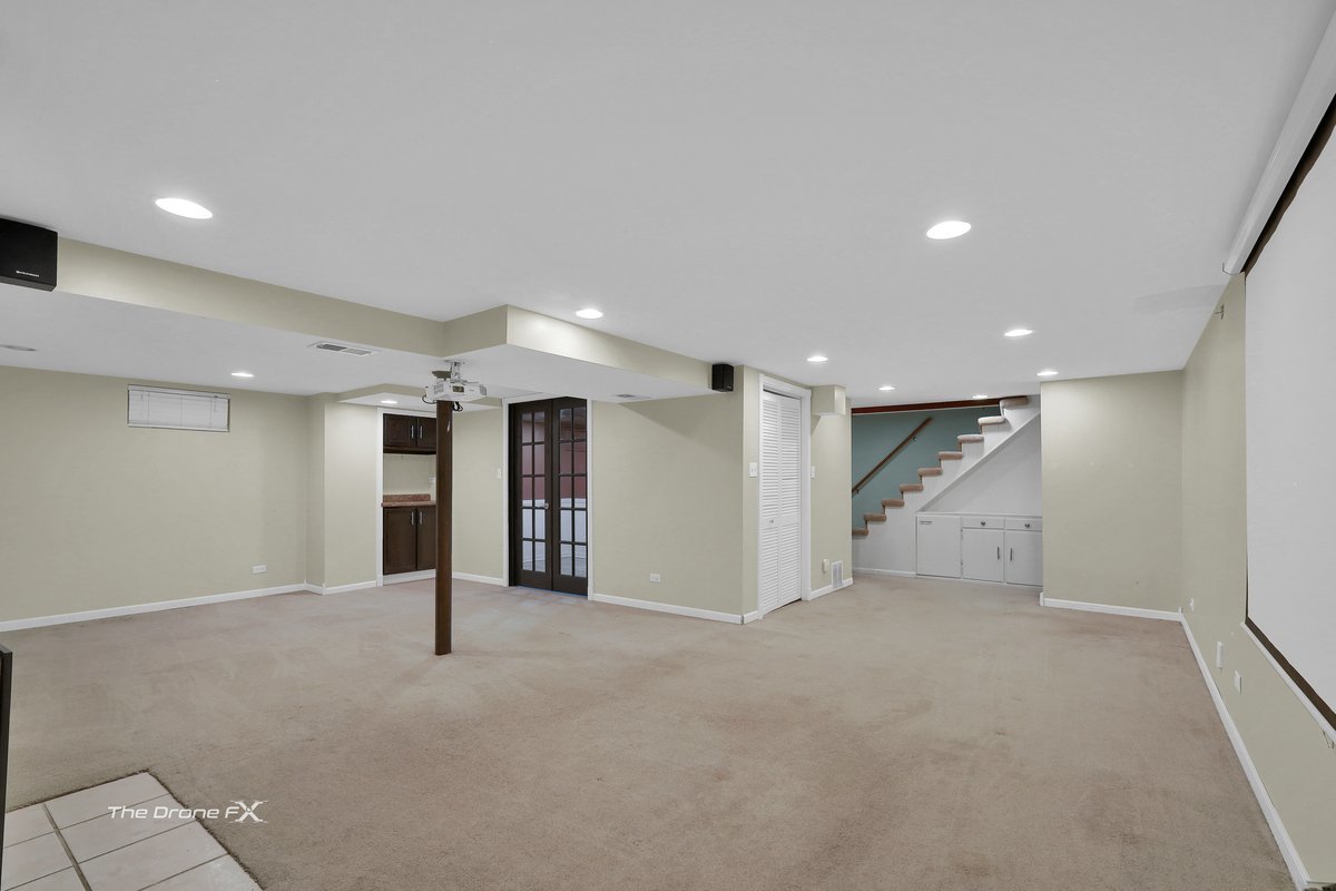 714 Delles Road, Wheaton, IL 60189