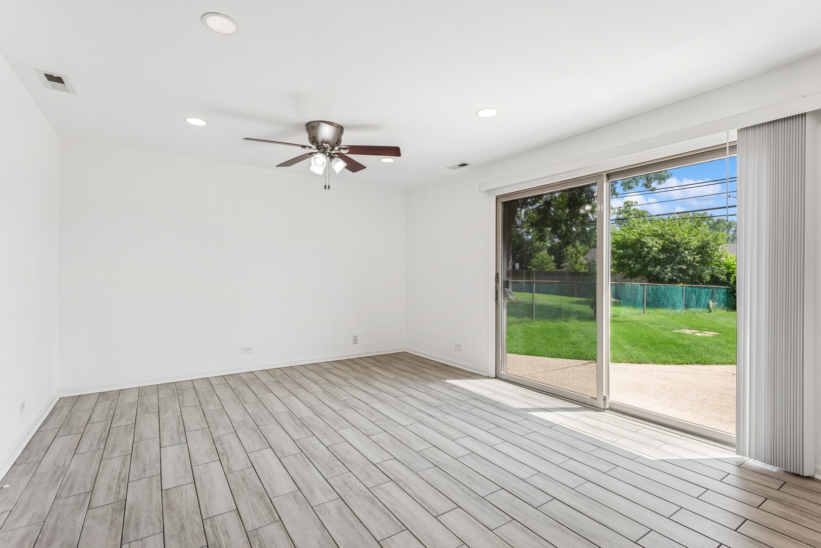 7325 NORTHWAY Drive, Hanover Park, IL 60133
